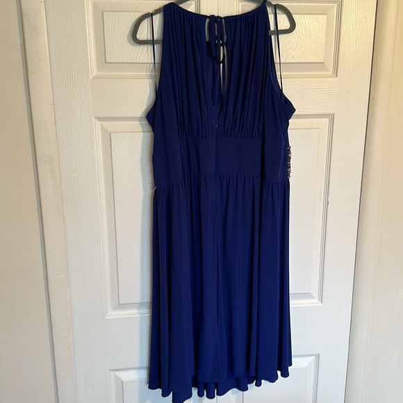 R & M Collection Formal Dress - Picture 3 of 6